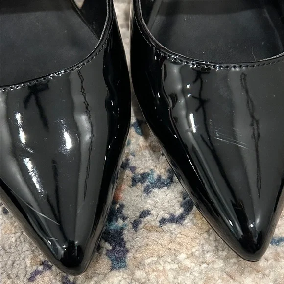 Steve Madden Black Point Toe Patent Leather Flats - Picture 2 of 4